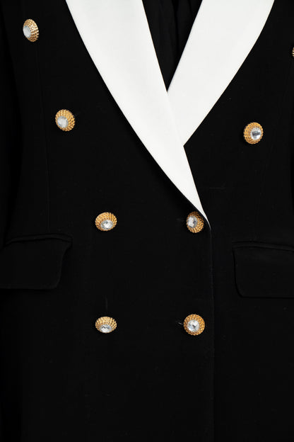 ALJAWHARH-BLACK AND WHITE